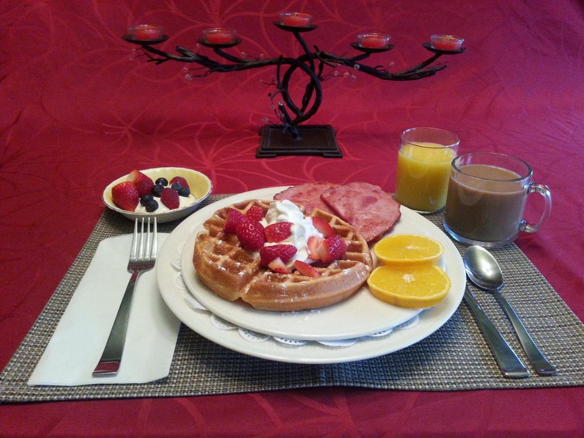 A Hidden Gem Bed And Breakfast Windsor Extérieur photo